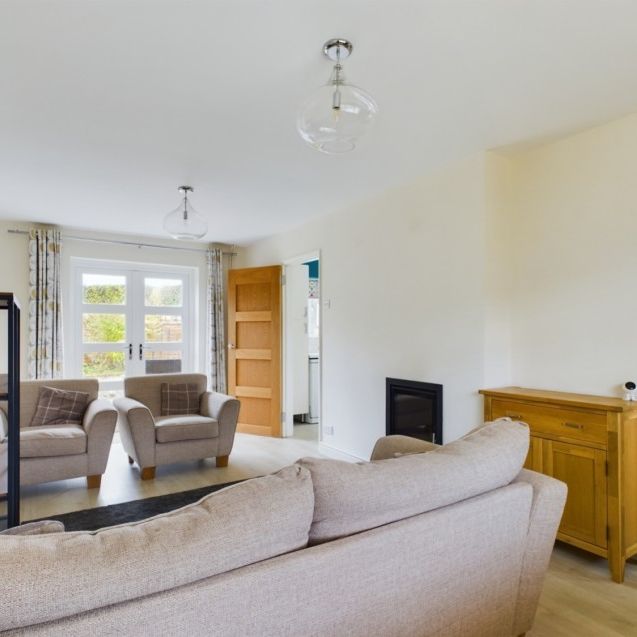Glebe Road, Minchinhampton, Stroud, GL6 - Photo 1