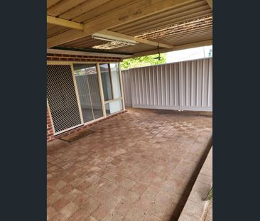 Spacious Family Home in Convenient Kinross Location - Photo 6