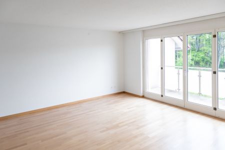Schöne 4.5 Zimmerwohnung in Beringen zu vermieten - Foto 2