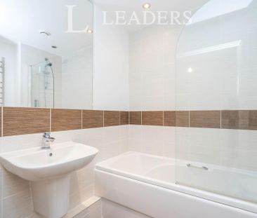 1 bedroom apartment to rent Oakleigh Place, 55 Winchester Road, Eas... - Photo 1