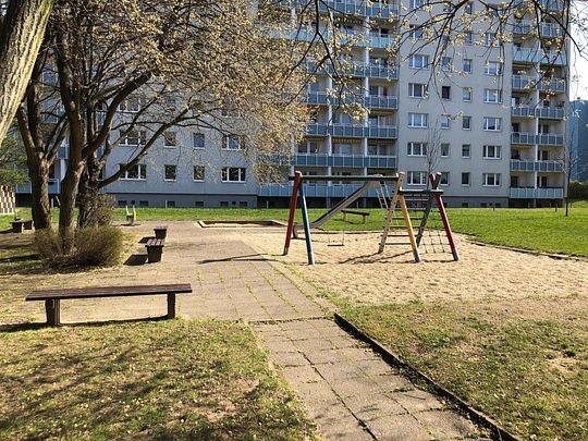 2-Raum-Erdgeschosswohnung mit Balkon - Foto 1