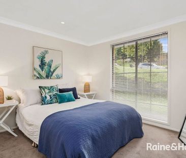 SPACIOUS FAMILY HOME IN PRIME LOCATION ! - Photo 5