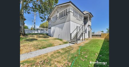 Elevated Queenslander in Prime Mitchelton - Photo 5