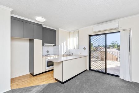 Home For Rent - Photo 5
