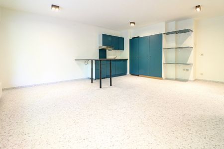 Studio - à louer - Photo 3