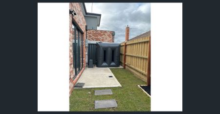 MODERN LIVING AT ITS BEST - Photo 5