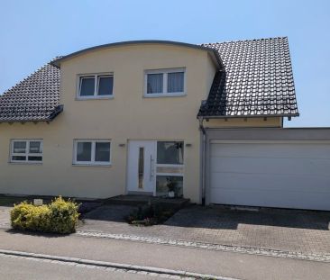 Gepflegte 2-Zimmer-Souterrain-Wohnung in ruhiger Lage mit Stellplatz - Photo 6