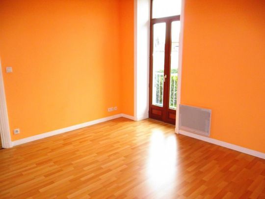 A LOUER - APPARTEMENT T3 - ROANNE HYPER CENTRE - Photo 1