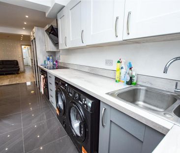 6 bedroom house to rent - Photo 5