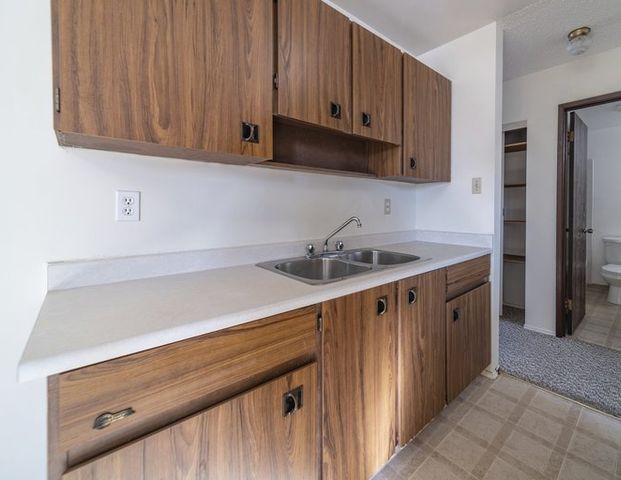 Aspen Apartments | 1101 14 Street, Wainwright - Photo 1