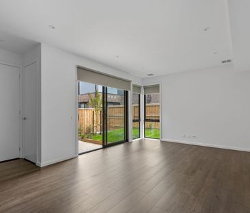 Brand New 3 Bedroom Townhouse with Quality Fixtures - Photo 3