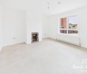 4 Jubilee Place, Bangor, BT19 1FL - Photo 2