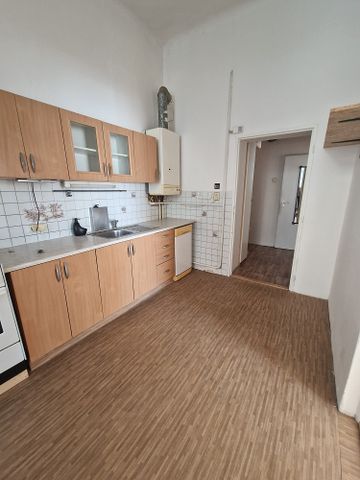 Pronájem bytu 2+1 80 m² - Photo 3