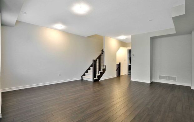 For Lease - 134 Hibiscus Lane, Hamilton, Ontario - Photo 1