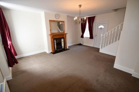 2 bedroom semi-detached house to rent - Photo 2