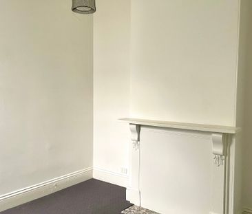 Port Melbourne - Photo 2