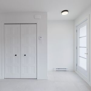 4 1/2 Sur 2 étages à Louer - Photo 3