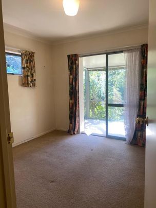 10, Wheaton Place, Glen Eden - Photo 1