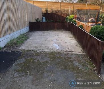 2 bedroom end of terrace house to rent - Photo 3