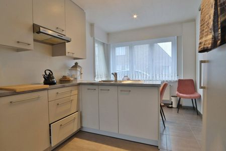 Knusse woning met 2 slaapkamers, terras en carport te huur! - Foto 4