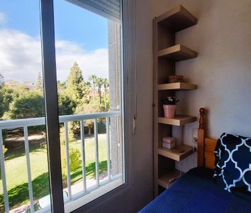 Apartamento 2 dormitorios con piscina al lado del mar - Photo 6