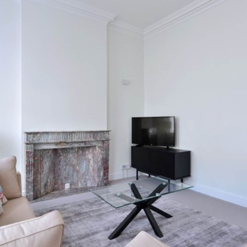 Price £1,100 pw - Available Now - Furnished / Unfurnished - Photo 1