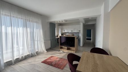 COMPLEX SECURIZAT-3CAMERE-PARCARE INCLUSA - Fotografie 4
