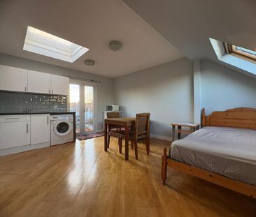 Studio to rent - Photo 4