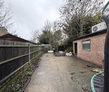 3 bedroom maisonette to rent - Photo 6