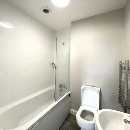 1 bedroom apartment to rent - Photo 4
