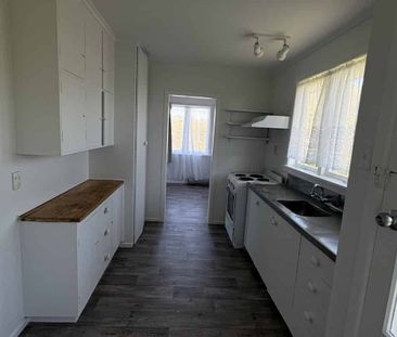 Charming in Western Heights - Photo 4