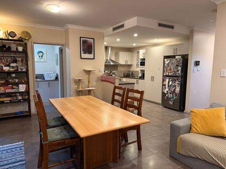 Highgate - Photo 2