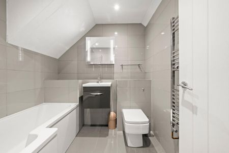 2 bedroom maisonette to rent - Photo 4