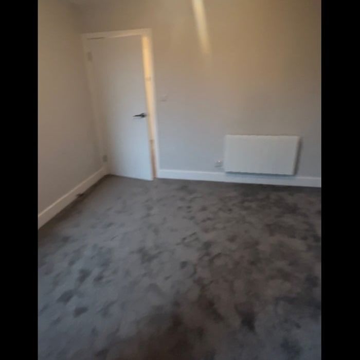 1 Bed Flat, Compass Point, SO16 - Photo 1