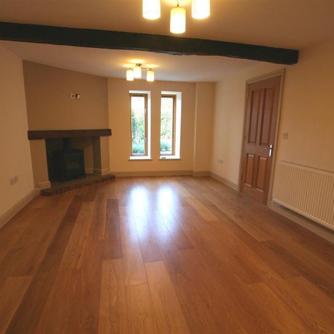 3 bedroom barn conversion to rent - Photo 1