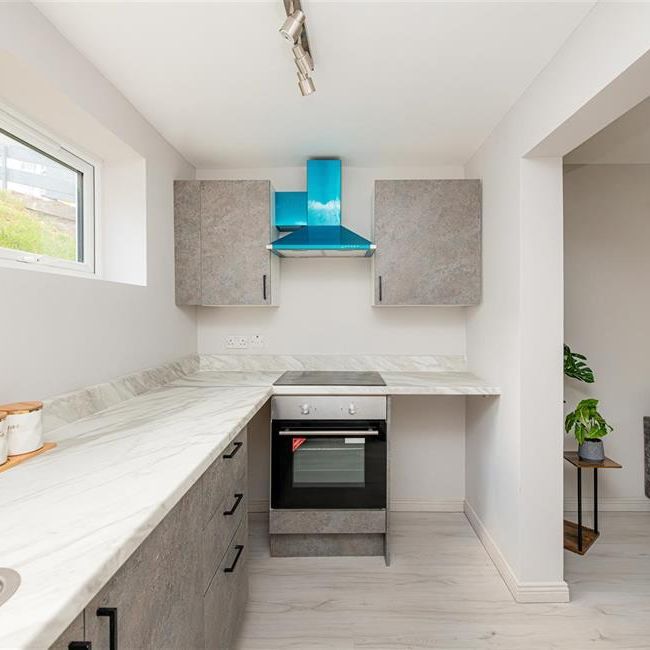 52 Longland Way, High Wycombe - Photo 1