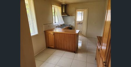 Prime Location - Photo 3