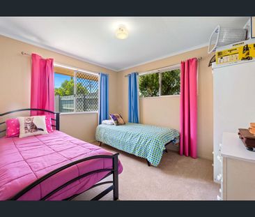 Family Home in Prime Location - Photo 3