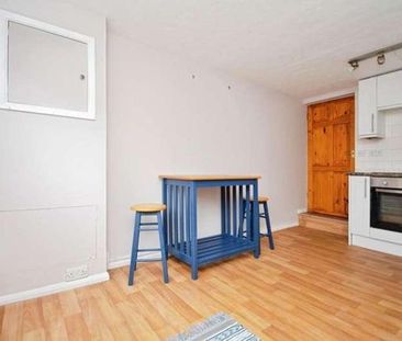 Gloucester Avenue, Margate, CT9 - Photo 2