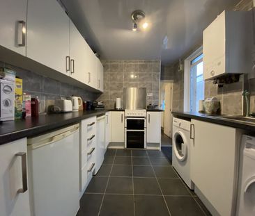 Flora Street, Cathays - Photo 3