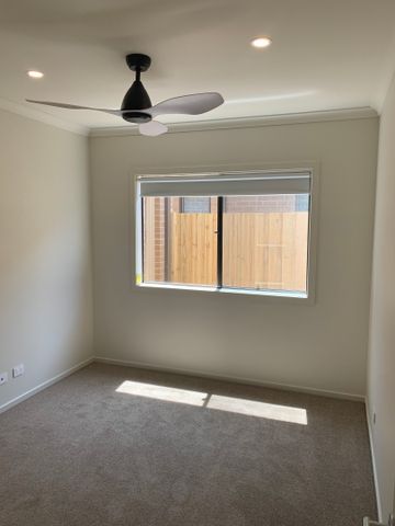 16 Shipstern Street, Armstrong Creek VIC 3217 - House For Rent | Domain - Photo 4