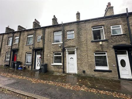 3 bedroom terraced house to rent - Photo 2