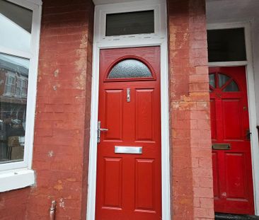 3 bedroom terraced house to rent - Photo 3