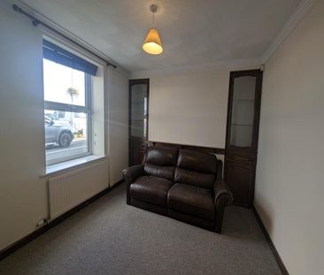 3 bedroom terraced house to rent - Photo 6