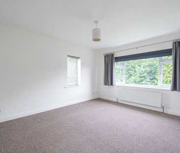 3 Bedroom - Photo 5