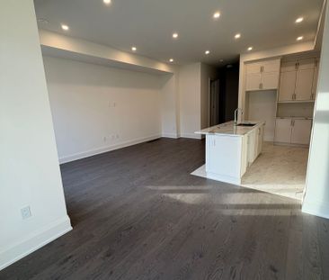 For Lease - 3315 TAHA Gardens, Oakville, Ontario - Photo 1