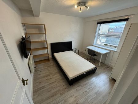 3 Bed Flat, Sillwood Street, BN1 - Photo 5