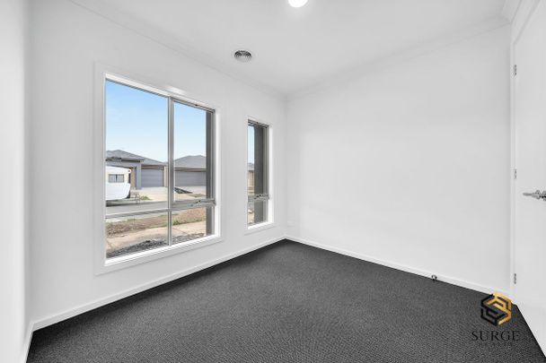 BRAND NEW 4 Bedroom Home! - Photo 1