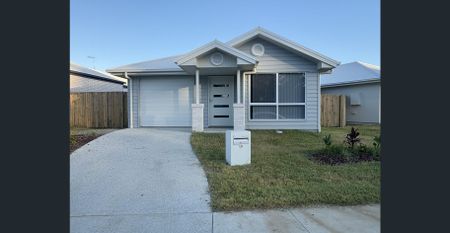 Fresh Living, Bushland Bliss - Photo 3