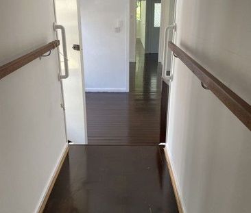 Furnished 1 Bedroom Renovated House for Rent - Close to UQ and Amen... - Photo 3